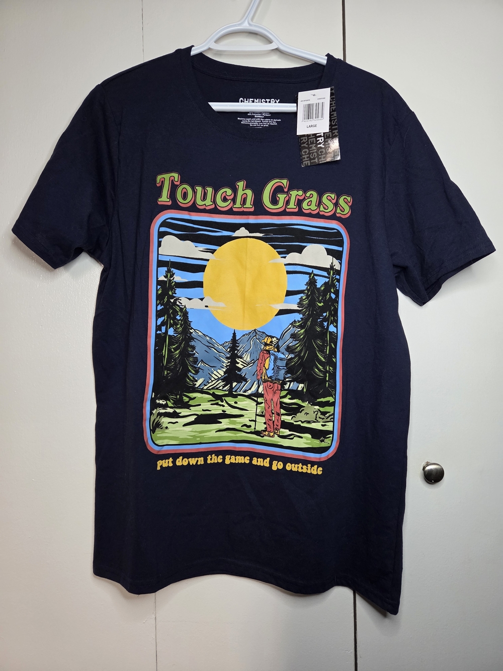 🌷Chemistry Men’s L Navy Blue Funny Novelty Graphic Tee "Touch Grass"